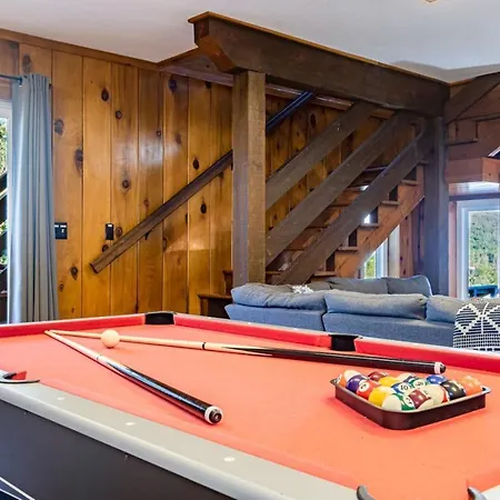Sierra Vista Lookout Lodge For 8 People With Hot Tub, Deck And Trail To Waterfalls